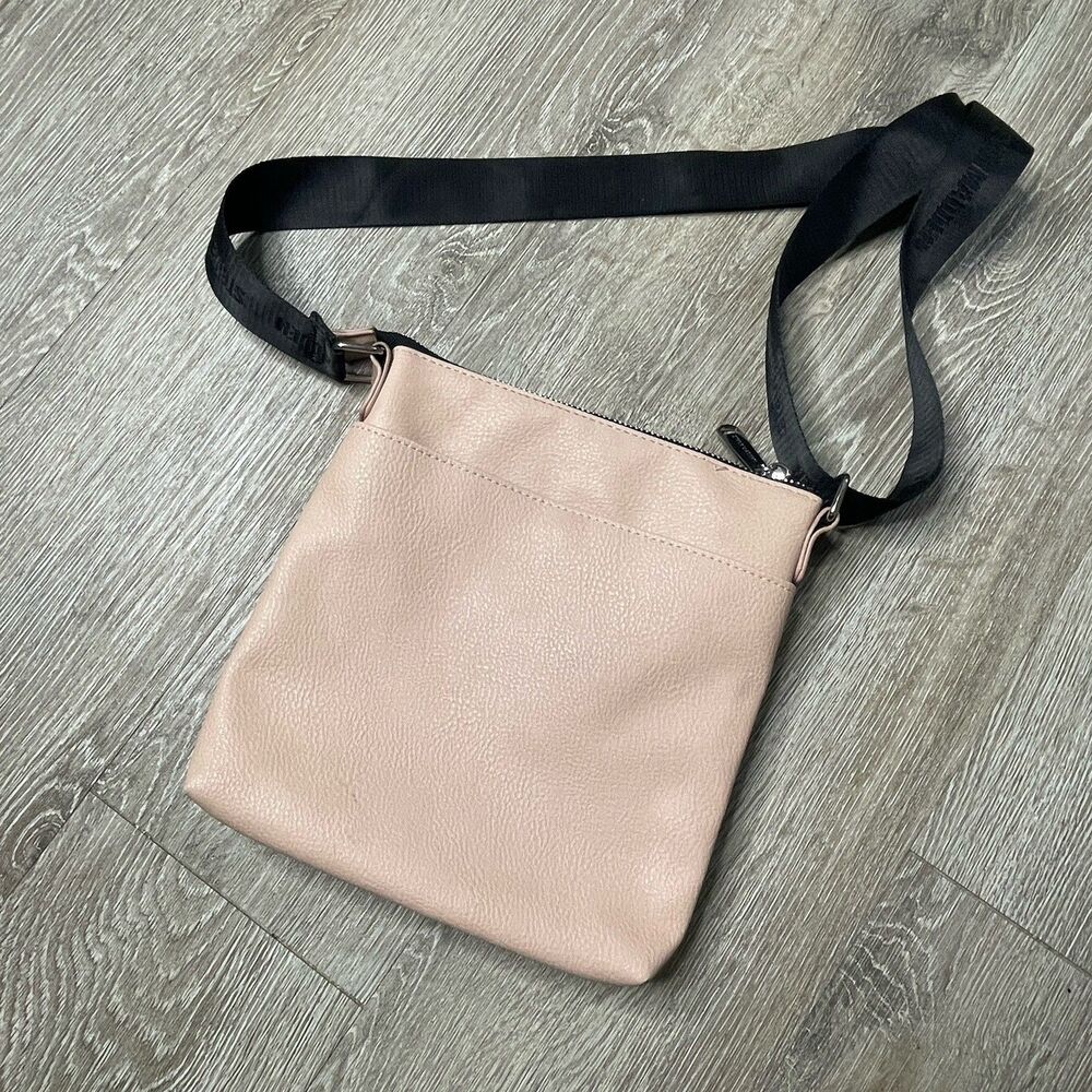 Steve Madden BGlamm Crossbody Bag  Signature Logo Blush Pink - Picture 3 of 7